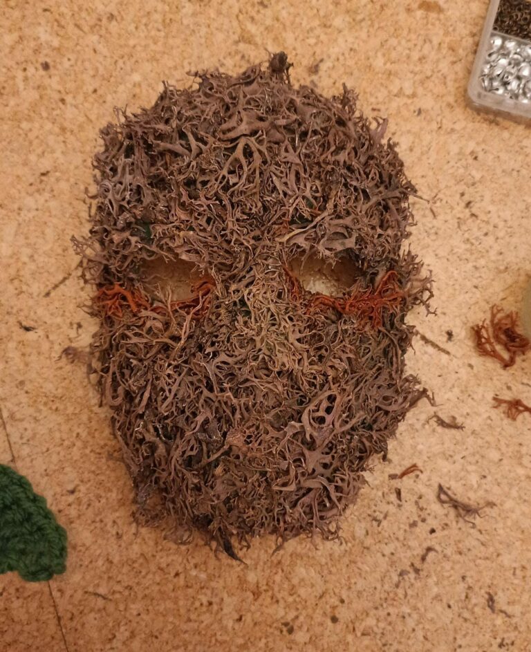 Moss Mask